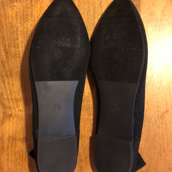 MIA Women’s slip on flat shoes. Black. Size 6.5 worn twice. Excellent condition. - Picture 3 of 5